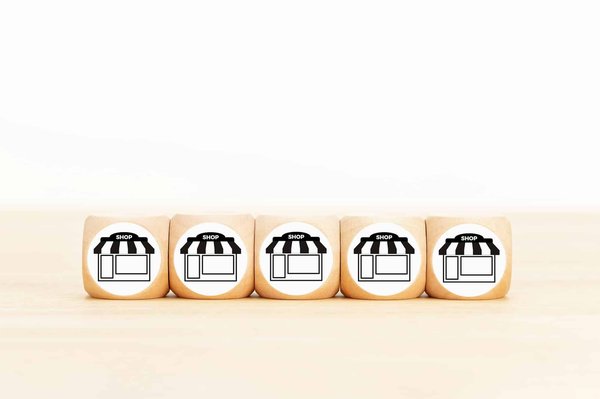 Comment une entreprise peut-elle structurer un contrat de franchise pour éviter les litiges avec les franchisés ?