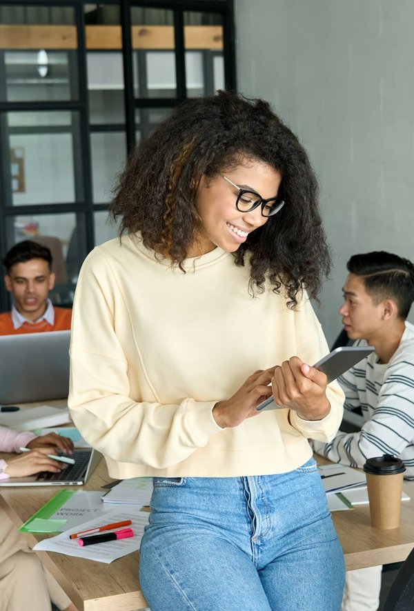 Devenir community manager : compétences essentielles à maîtriser